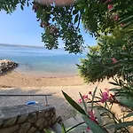 Maslenica-bougainvillea Apartament Maslenica