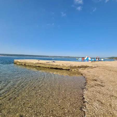 Апартаменты Maslenica-bougainvillea Масленица