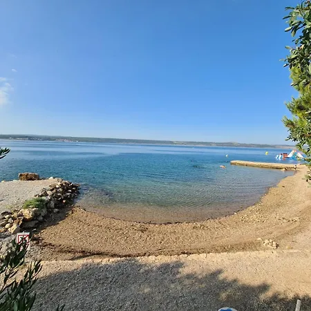 Апартаменты Maslenica-bougainvillea Масленица