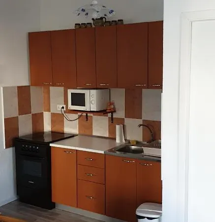 Apartment Maslenica-bougainvillea